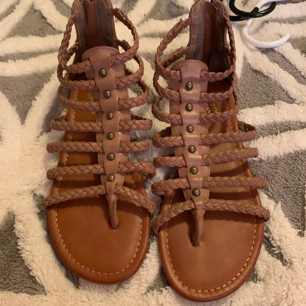 BROWN SANDALS Size 5.5